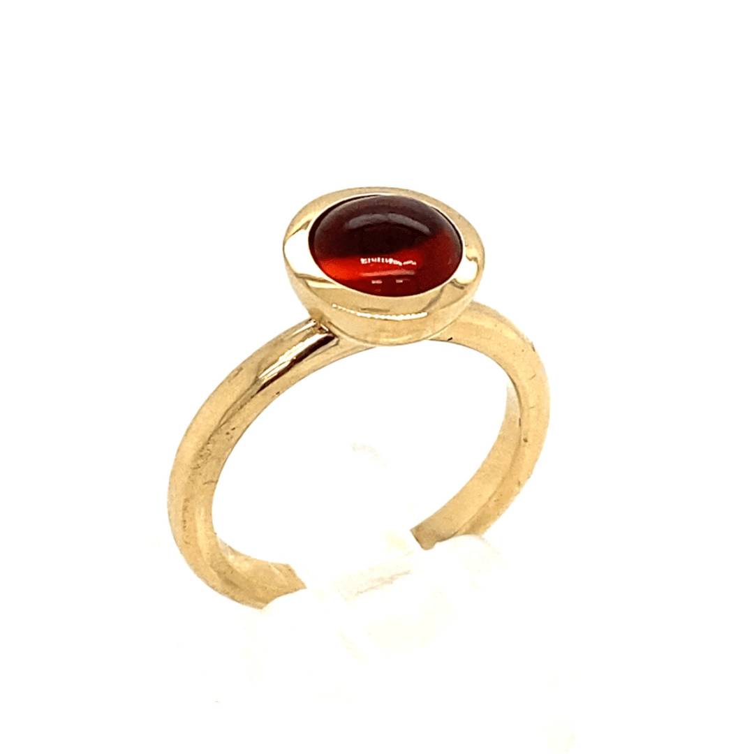 Geelgouden ring met Cabochon geslepen Madeira Citrien
