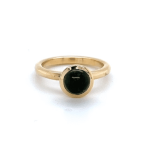 Geelgouden ring met cabochon geslepen Toermalijn