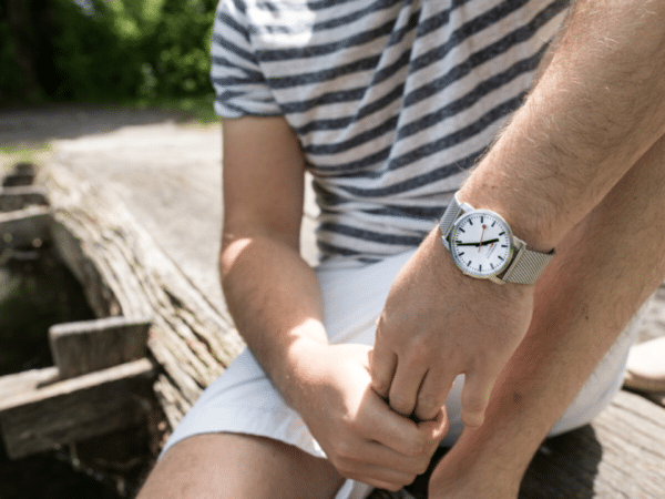 Mondaine SBB Simply Elegant M6383035016SBM