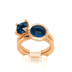 Roodgouden ring met Cabochon geslepen Blauwe Topaas London Blue