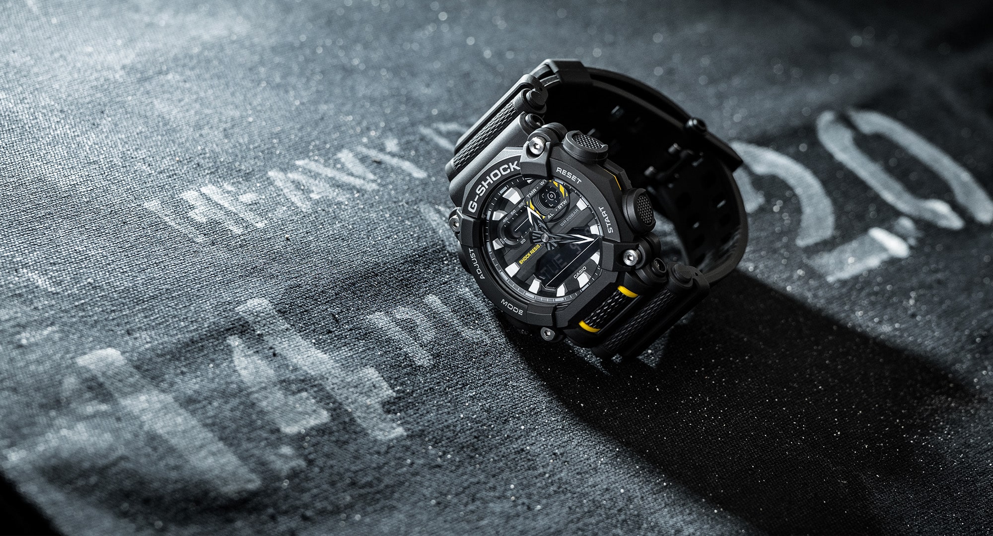 Juwelier-van-hooff-g-shock-classic-image-blok-en-serie-banner (1)
