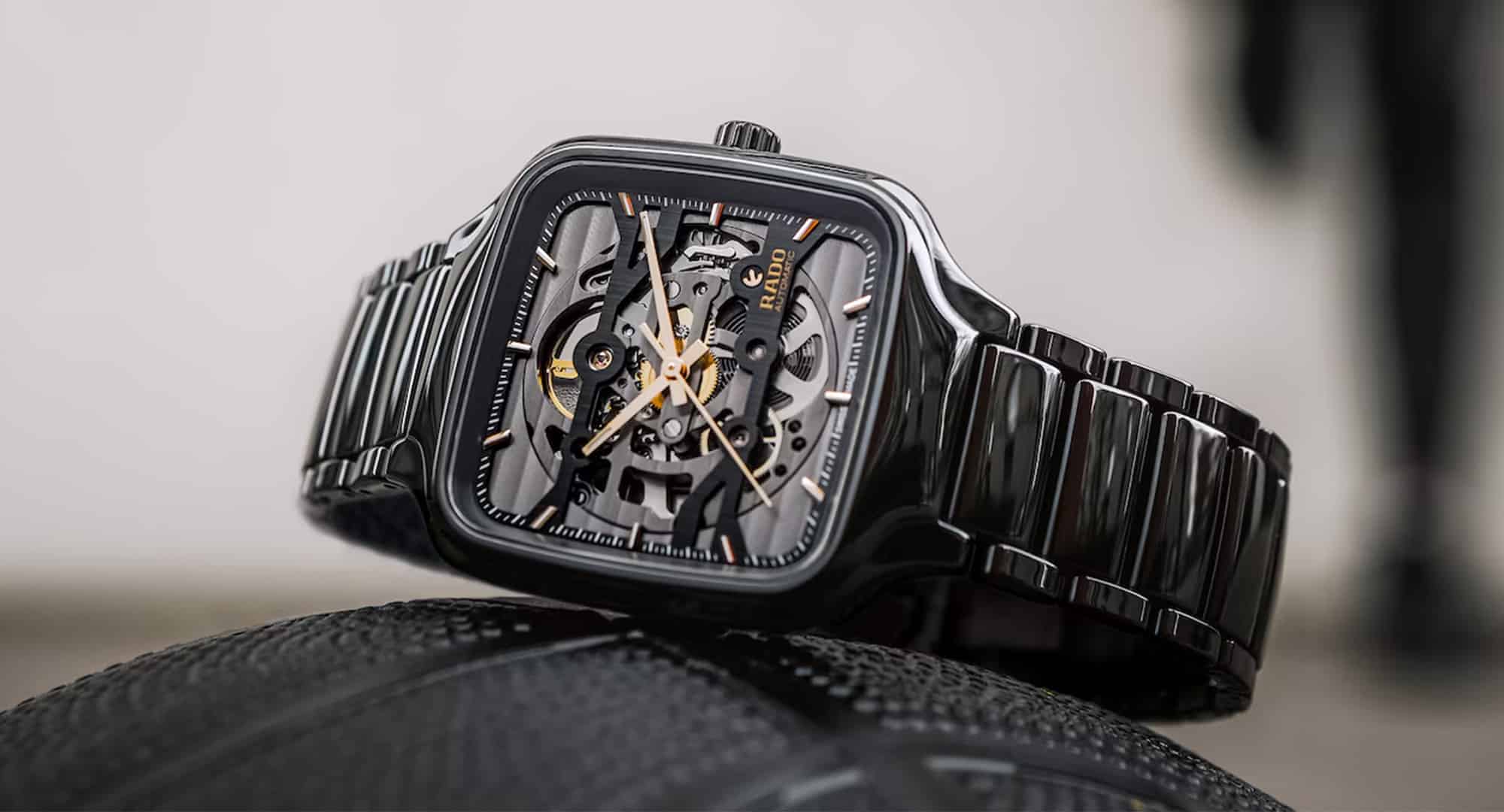 Juwelier-van-hooff-rado-true-square-series-image-blok-en-serie-banner