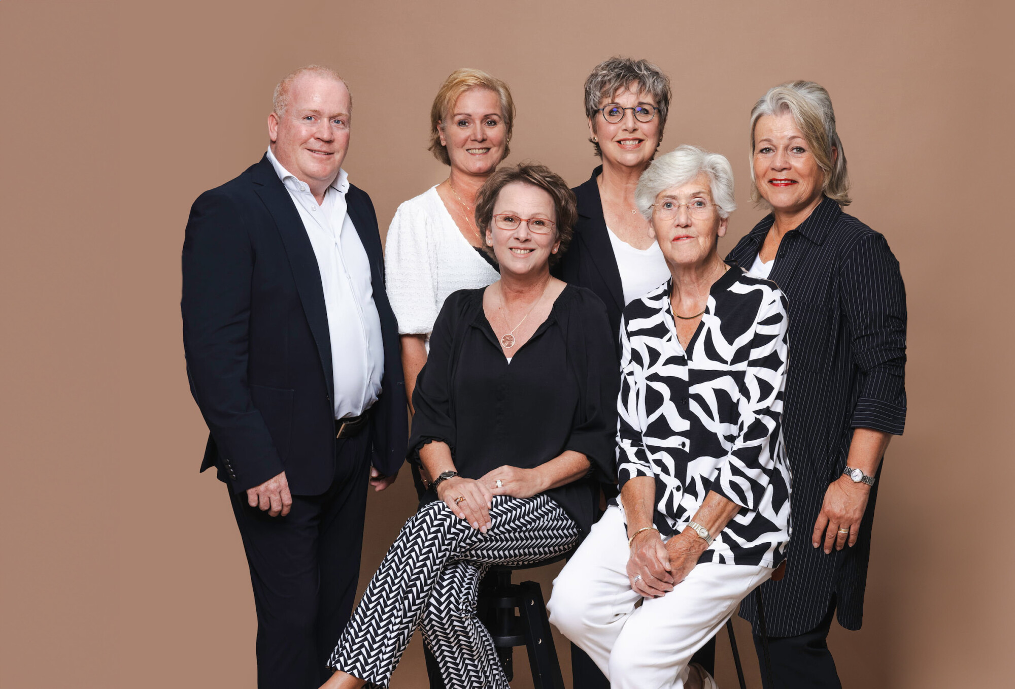 Juwelier van Hooff-teamfoto-aangepast-v2